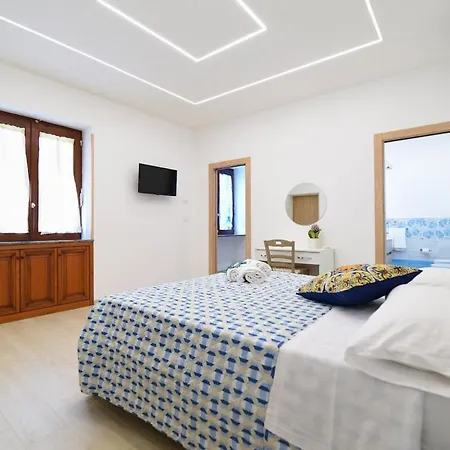 Apartment Apartament Positano *